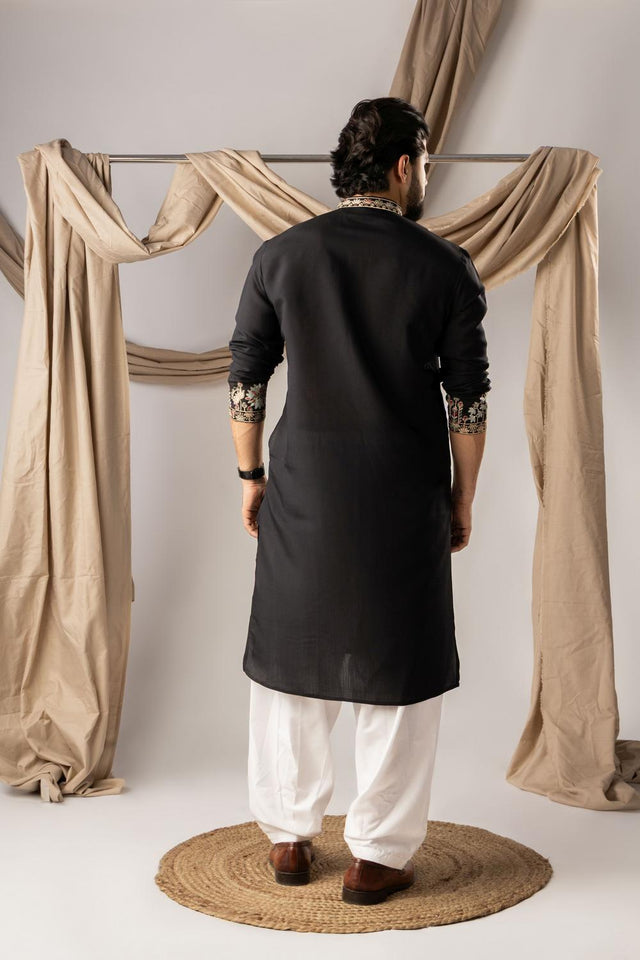 Men's  Black Floral Embroidered Silk Kurta Set (ACA5608)