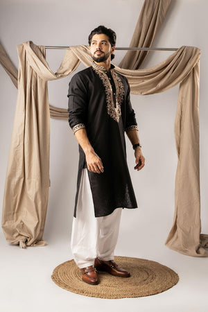 Men's  Black Floral Embroidered Linen Kurta Set (ACA5617)