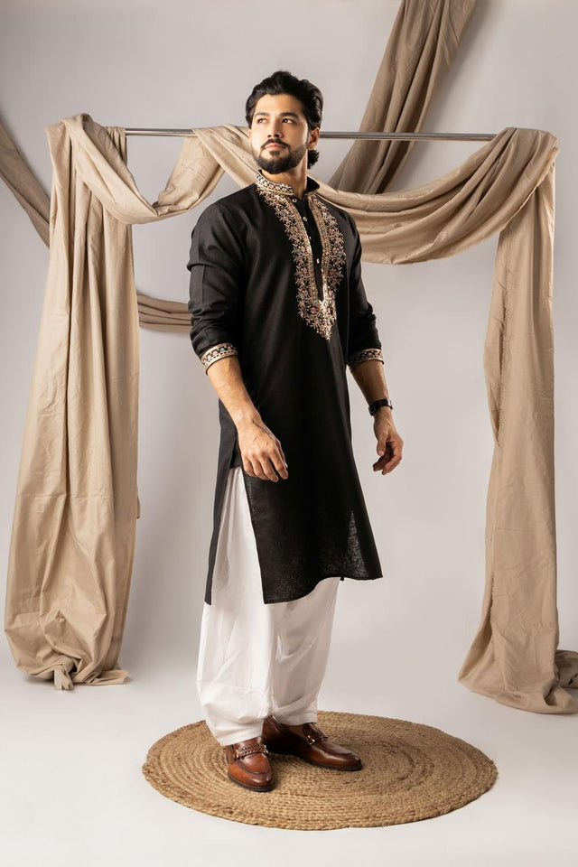 Men's  Black Floral Embroidered Linen Kurta Set (ACA5617)