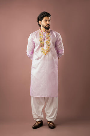 Men's  Baby Pink Floral Embroidered Linen Kurta Set (ACA5619)