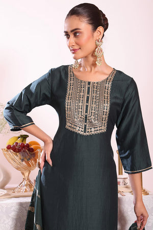 Black Embroidered Silk Kurti Pant Set (ACA5700)