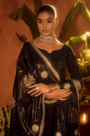 Black Solid Chanderi Kurti Pant Set (ACA5938)