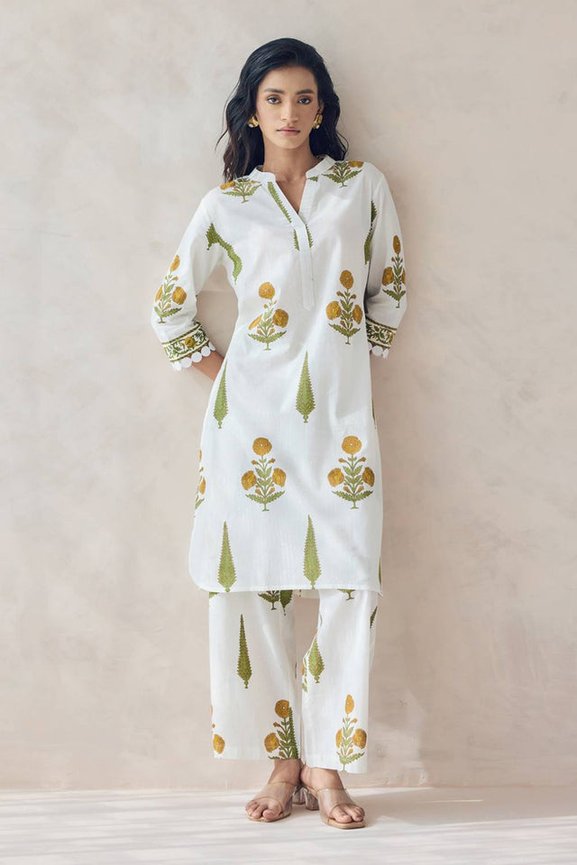 Green Floral Printed Cotton Kurti Pant Set