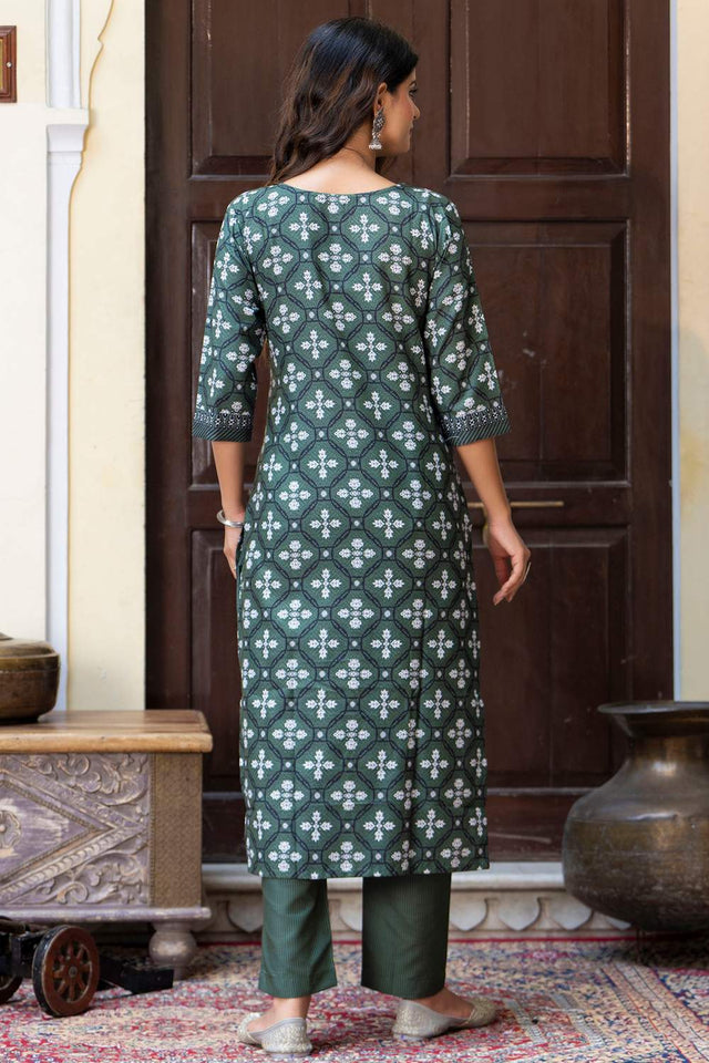 Green Floral Printed Cotton Blend Kurti Pant Set (ACA6121)