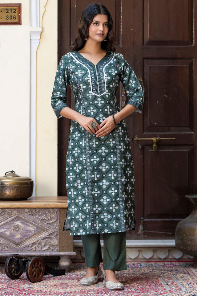 Green Floral Printed Cotton Blend Kurti Pant Set (ACA6121)