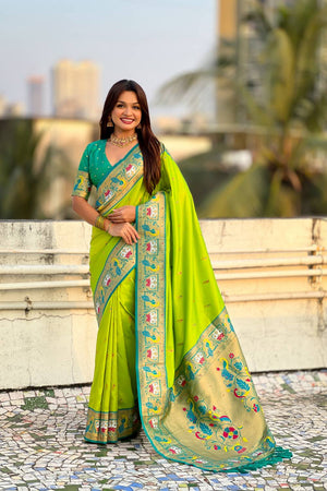 Green Woven Paithani Silk Saree (ACA6190)