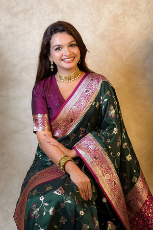 Green Woven Banarasi Silk Saree (ACA6202)