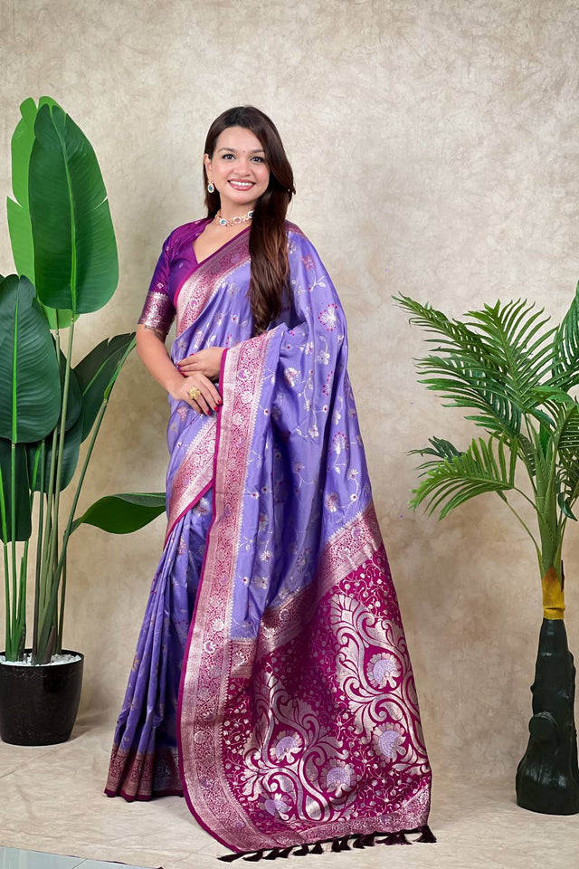 Lavender Woven Banarasi Silk Saree (ACA6203)