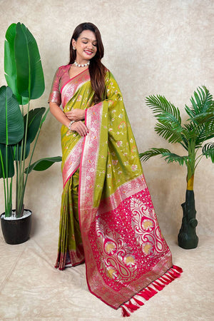 Mehendi Woven Banarasi Silk Saree (ACA6204)