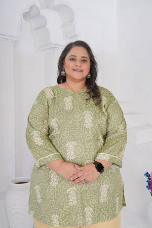 Pista Floral Printed Rayon Short Kurtis (ACA6251)