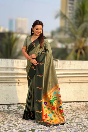 Green Woven Silk Saree (ACA6372)