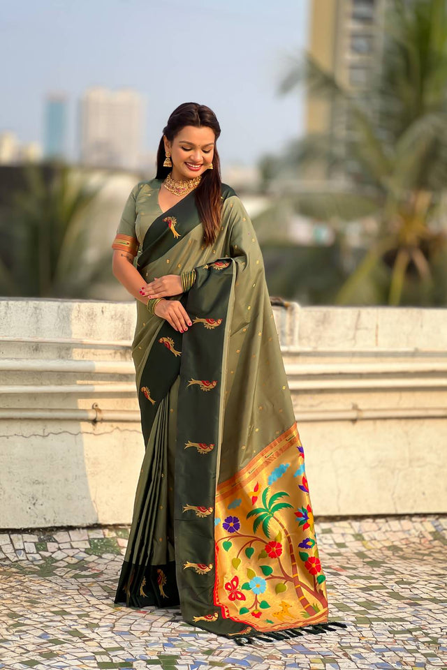 Green Woven Silk Saree (ACA6372)