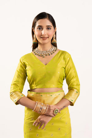 Green Floral Woven Banarasi Silk Saree (ACA6840)