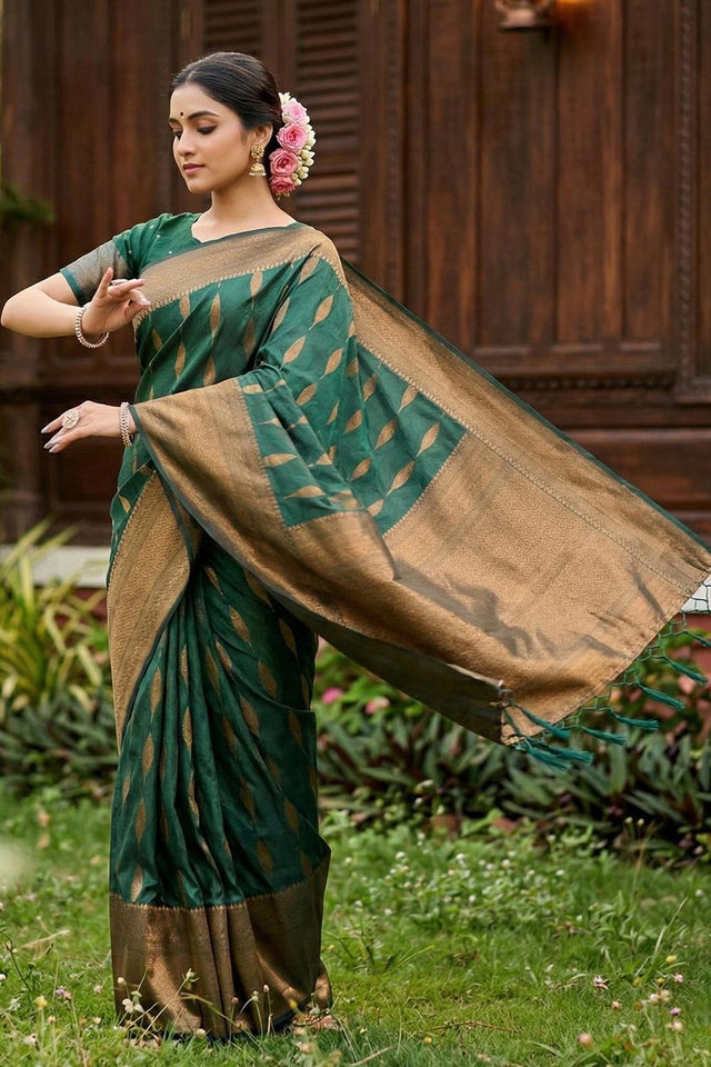 Green Woven Silk Blend Saree (ACA6904)
