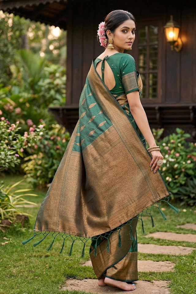 Green Woven Silk Blend Saree (ACA6904)