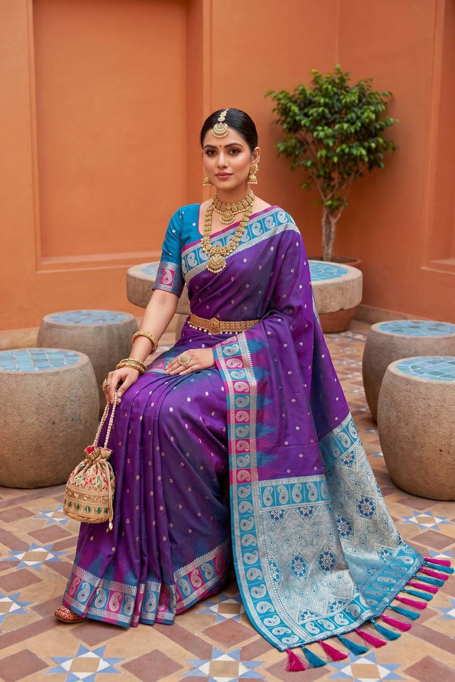 Magenta Woven Silk Saree (ACA6958)