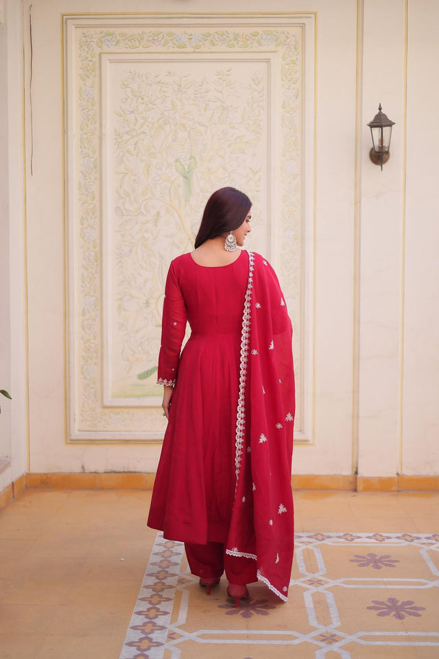 Red Floral Embroidered Chanderi Anarkali Suits (ACA7009)