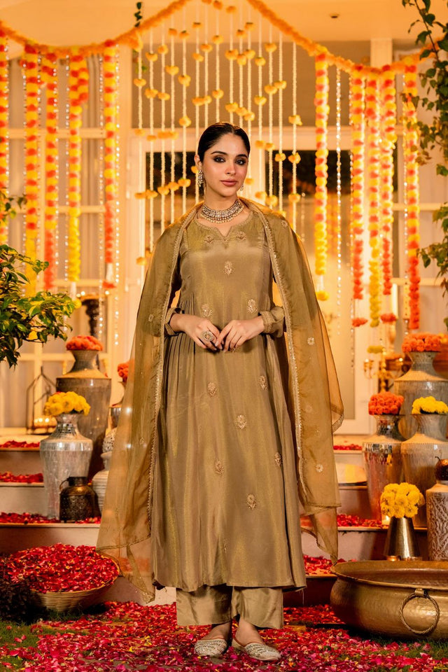 Brown Floral Embroidered Chanderi Kurti Pant Set (ACA7033)