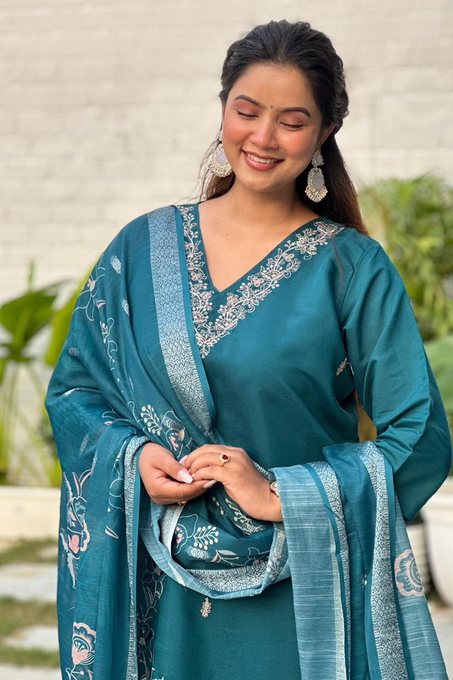 Turquoise Floral Embroidered Silk Blend Kurti Pant Set (ACA7102)