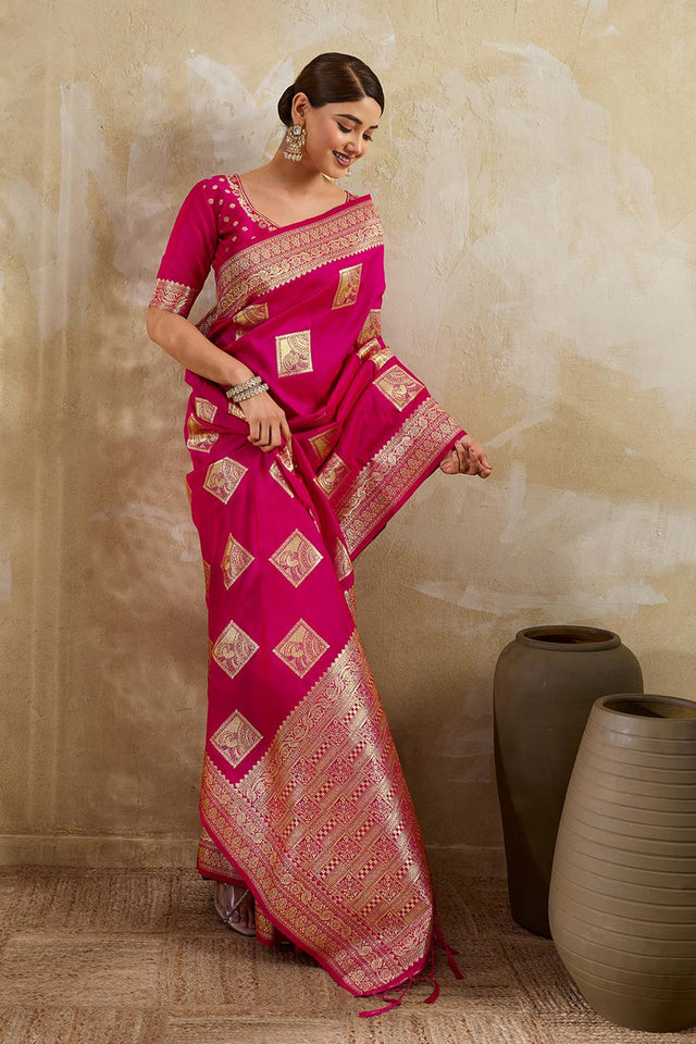 Magenta Woven Silk Blend Saree (ACA7153)