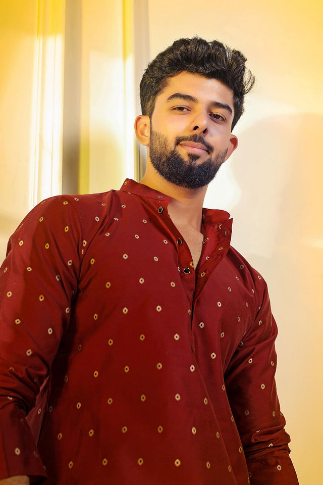 Mens Maroon Woven Cotton Kurta Set (ACA7237)