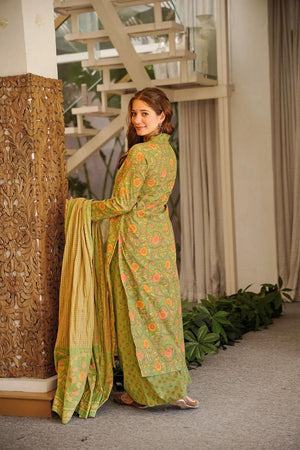 Green Floral Printed Cotton Kurti Pant Set (ACA7317)