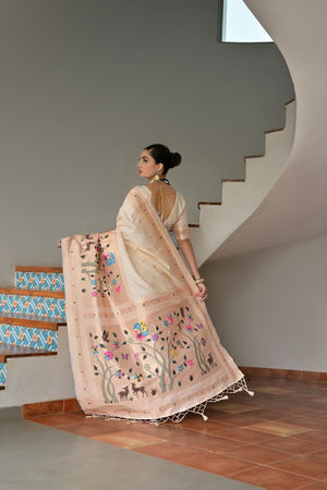 Off White Woven Silk Paithani Saree (ACA7464)