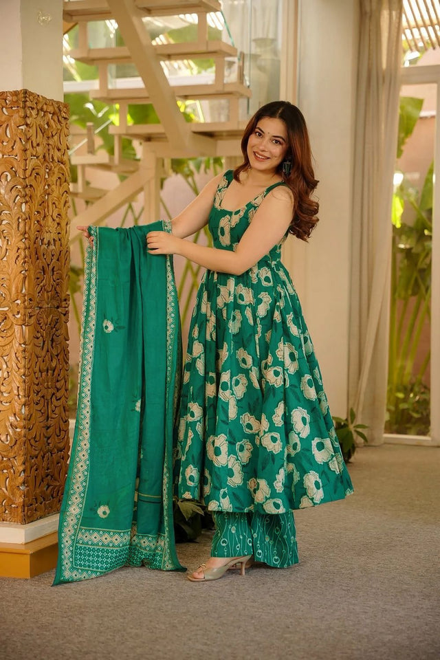Green Floral Printed Muslin Kurti Pant Set (ACA7785)