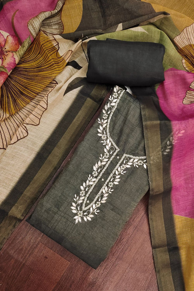 Grey Embroidered Cotton Blend Kurti Pant Set (ACA8282)