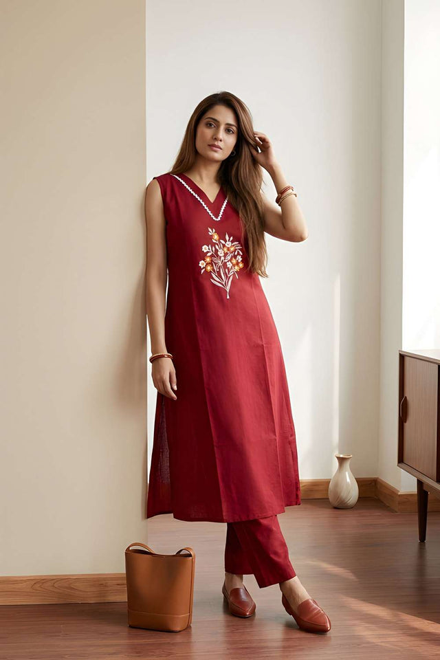 Maroon Floral Embroidered Cotton Kurti Pant Set (ACA8397)