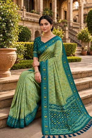 Green Woven Silk Saree (ACA8472)