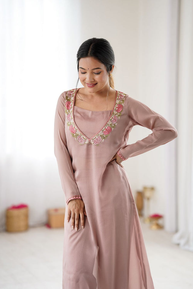 Peach Georgette Floral Embroidered Kurti Pant Set (ACA8602)