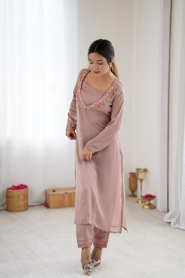 Peach Georgette Floral Embroidered Kurti Pant Set (ACA8602)