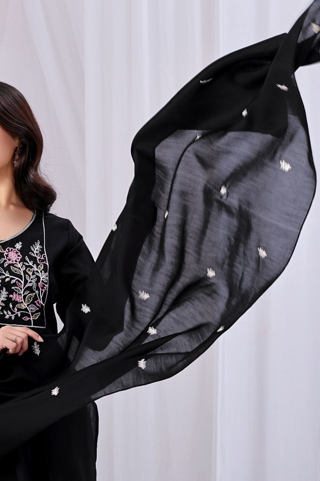 Black Floral Embroidered Cotton Kurti Pant Set (ACA8668)