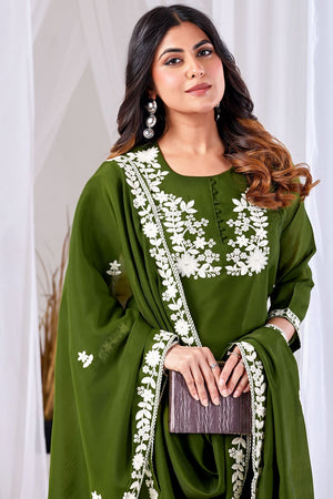 Mehendi Floral Embroidered Cotton Straight Cut Suit (ACA8674)