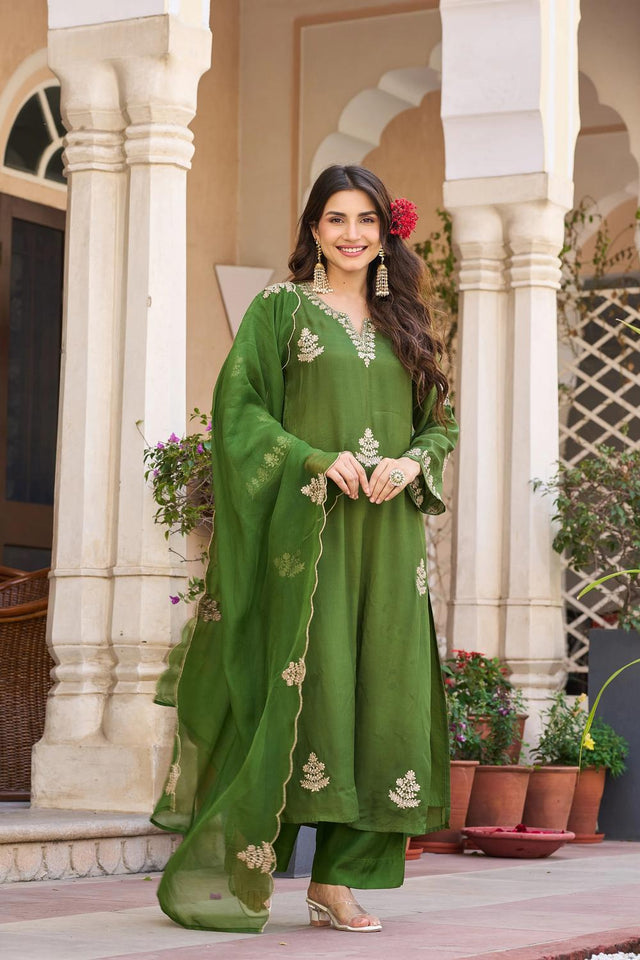 Green Floral Embroidered Chanderi Palazzo Suit (ACA9034)