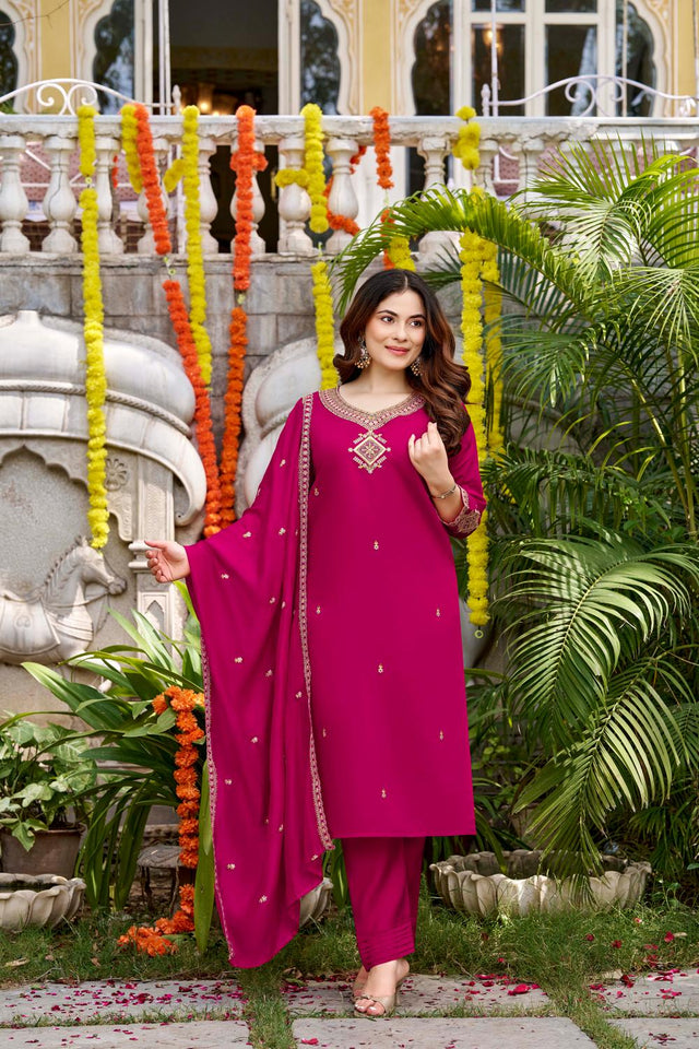 Pink Floral Embroidered Chanderi Kurti Pant Set (ACA9035)