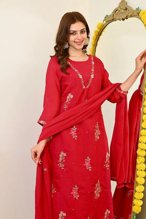 Red Floral Embroidered Chanderi Kurti Pant Set (ACA9921)