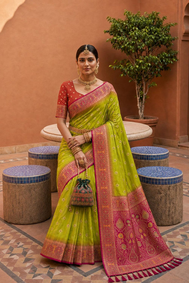 Green Woven Soft Silk Saree (ACB1011)