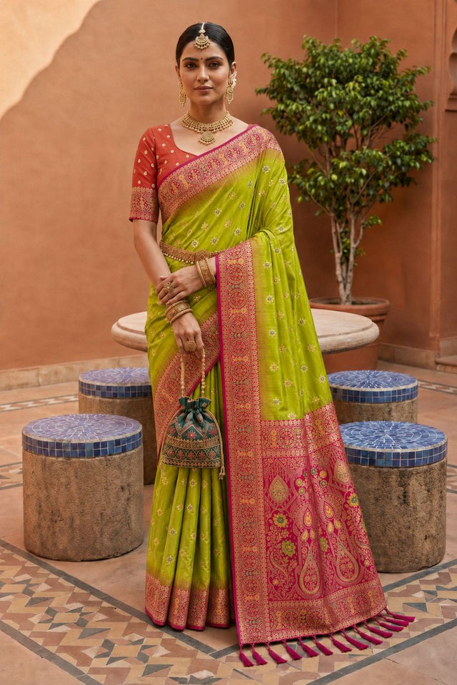 Green Woven Soft Silk Saree (ACB1011)