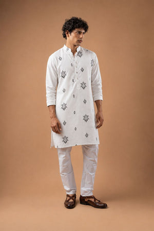 Mens White Floral Embroidered Silk Blend Kurta Set (ACB1036)