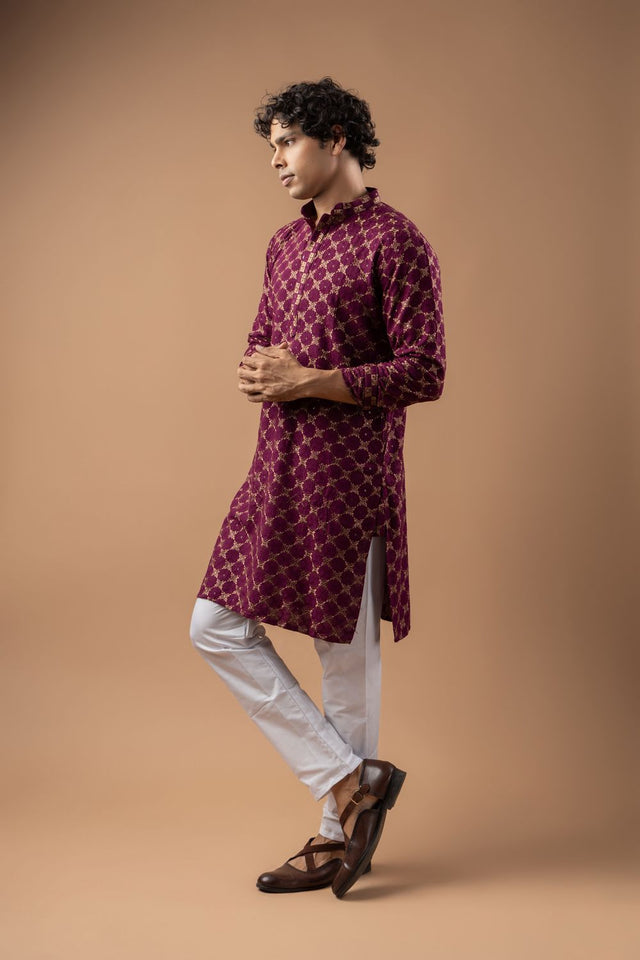Mens Wine Embroidered Rayon Kurta Set (ACB1110)