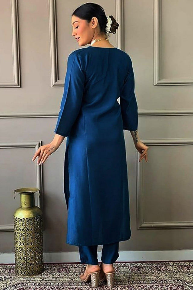 Blue Floral Embroidered Silk Kurti Pant Set (ACB1153)