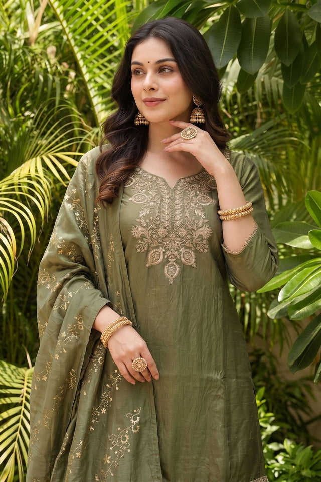 Mehendi Floral Embroidered Silk Palazzo Suit (ACB1364)