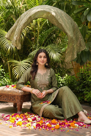 Mehendi Floral Embroidered Silk Palazzo Suit (ACB1364)