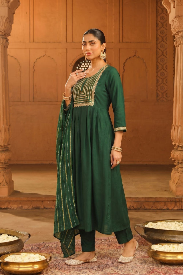 Green Floral Embroidered Silk Anarkali Suit (ACB1419)