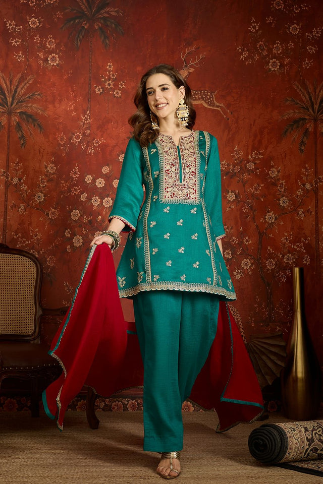 Blue Floral Embroidered Silk Palazzo Suit (ACB1715)