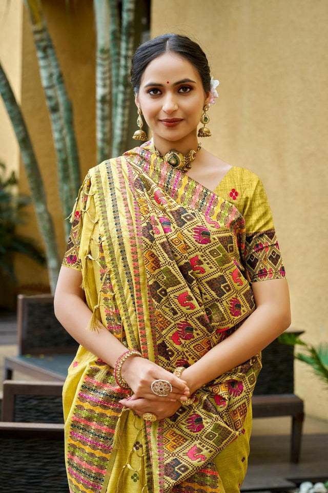 Yellow Woven Silk Saree (ACB1790)