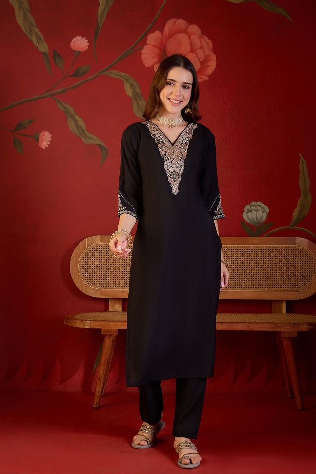 Black Beads Embossed Silk Straight Cut Suit (ACB1912)