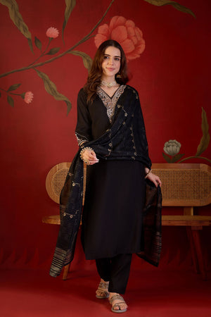 Black Beads Embossed Silk Straight Cut Suit (ACB1912)